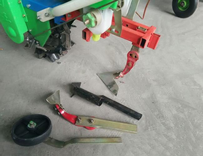 网 种植施肥机械 播种机械 多功能播种机 曲阜市宝研机械厂 农业机械